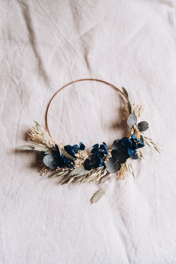 Couronne de fleurs séchées